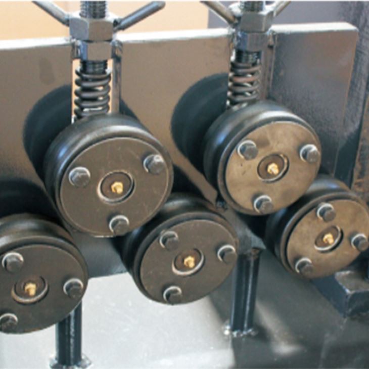 Gute Machinery Sgt200-60 Steel Bar Straightener And Cutter Machine Gute Machinery Sgt200-60 Steel Bar Straightener And Cutter Machine