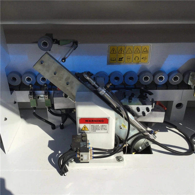 Automatic Edge Banding Machine For Cabinet Plywood Artificial Board Furniture Doors Pre Milling Edge Band 45 Degree Edge Bander – Initial Automatic Edge Banding Machine For Cabinet Plywood Artificial Board Furniture Doors Pre Milling Edge Band 45 Degree Edge Bander – Initial