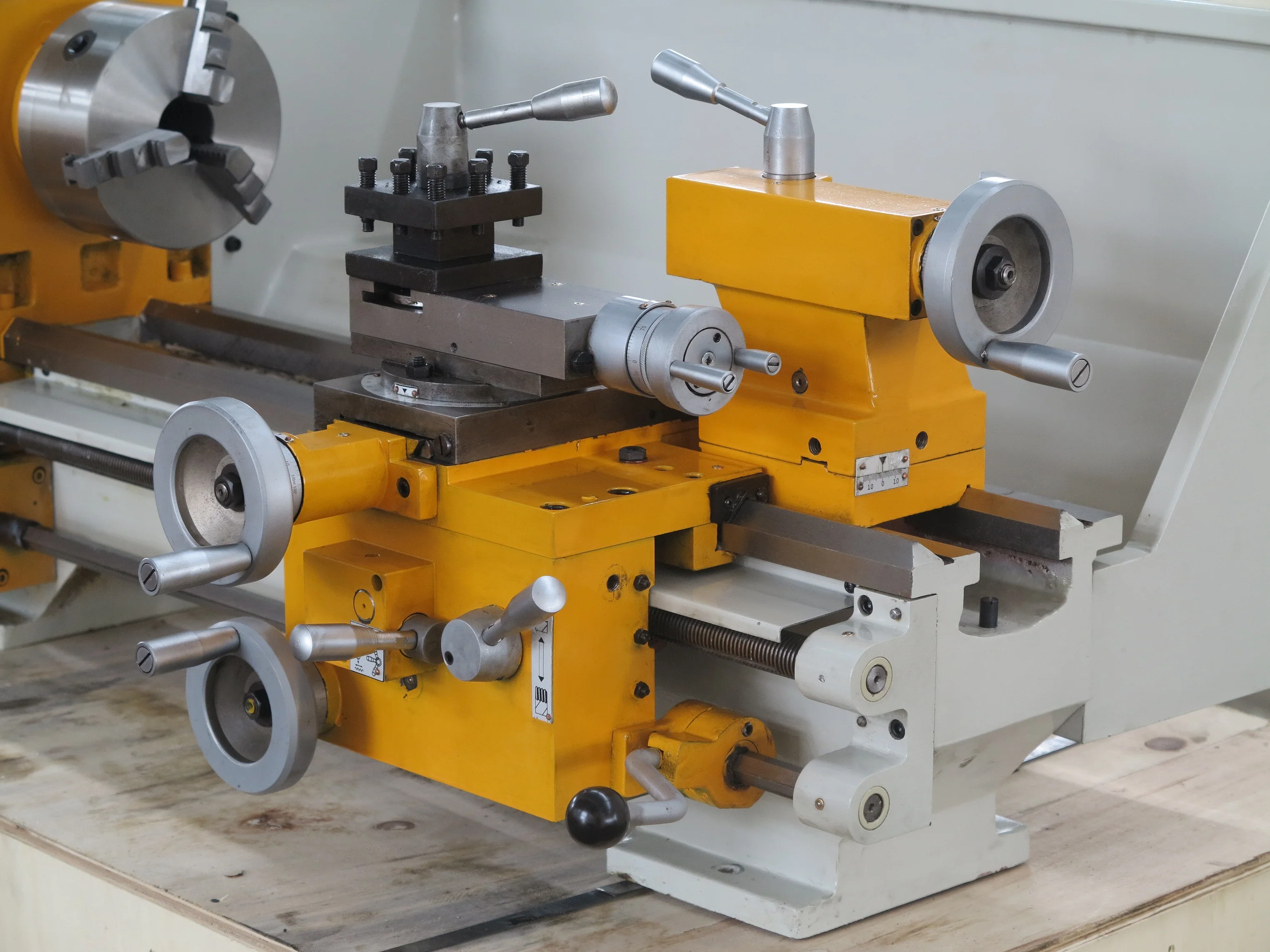 Cjm280 700Mm Small Lathe Machine For Metal Work Cjm280 700Mm Small Lathe Machine For Metal Work
