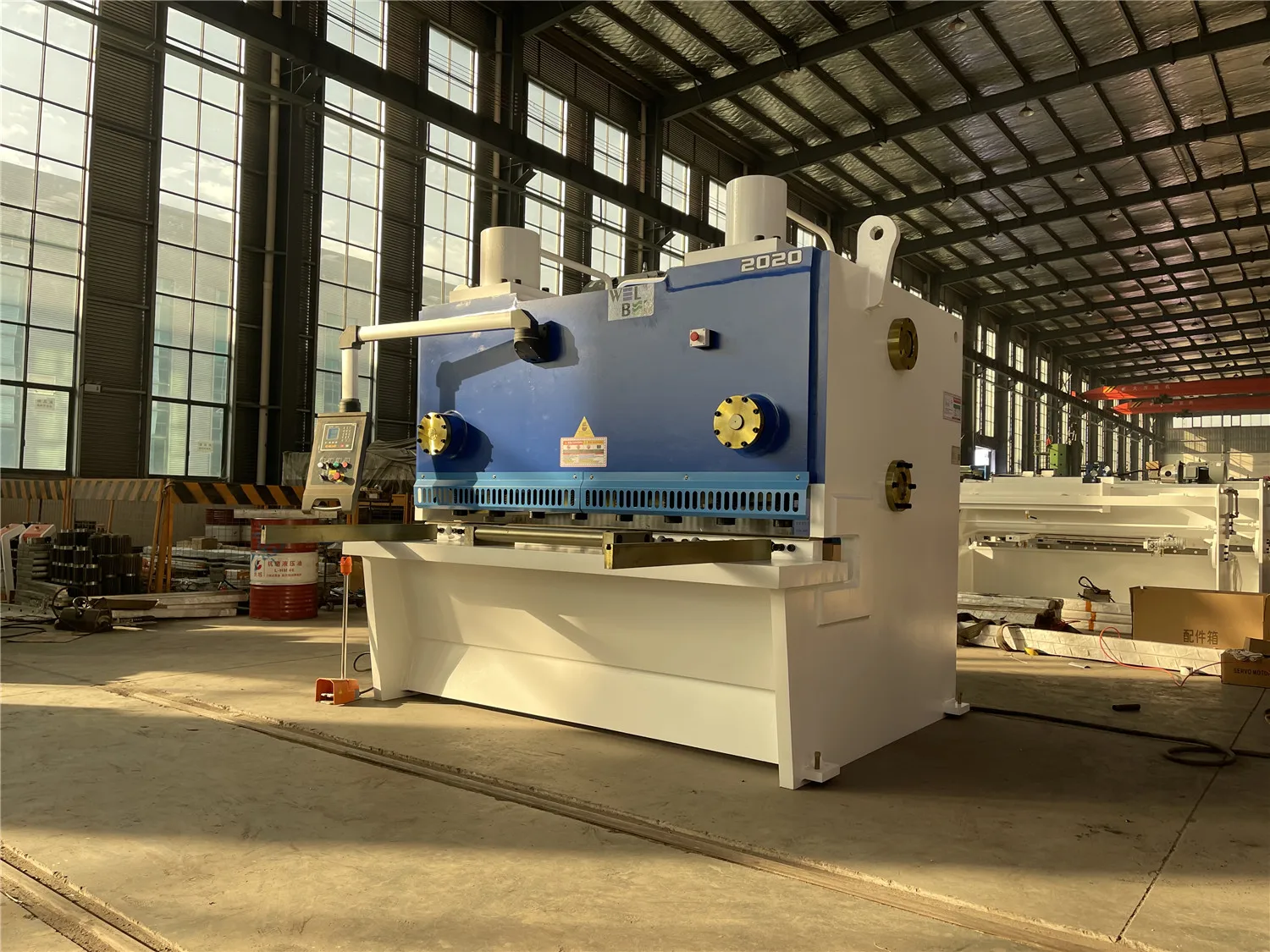 New 20Mm Hydraulic Guillotine Shearing Machine For Sheet Metal Cutting 2 Meters New 20Mm Hydraulic Guillotine Shearing Machine For Sheet Metal Cutting 2 Meters