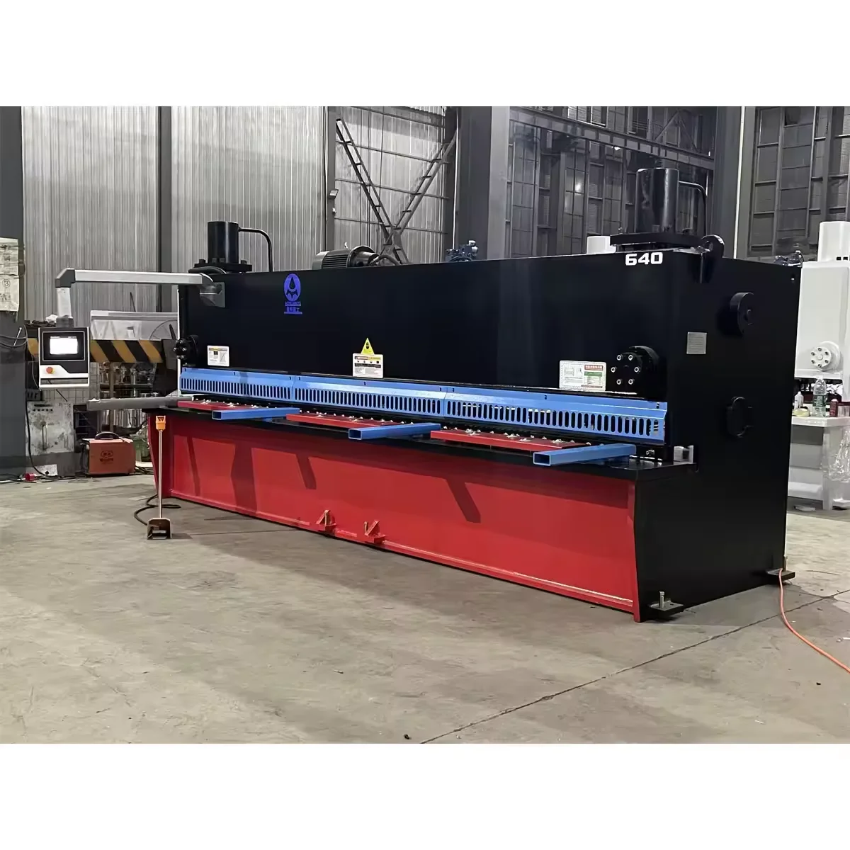 In Stock Cnc Sheet Plate Qc11Y Series Guillotine Shearing Machine Hydraulic Shear Cutter With Da360T System In Stock Cnc Sheet Plate Qc11Y Series Guillotine Shearing Machine Hydraulic Shear Cutter With Da360T System