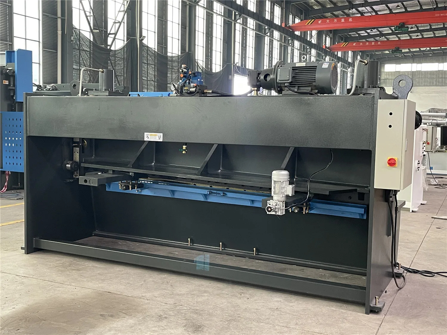 Qc11K-6×3200 Sheet Metal Cutting Hydraulic Guillotine Shearing Machine With E21S Qc11K-6×3200 Sheet Metal Cutting Hydraulic Guillotine Shearing Machine With E21S