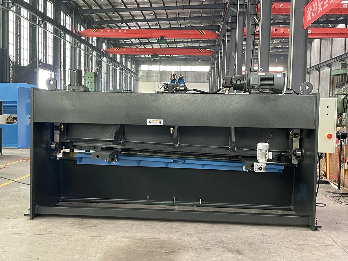 6X3200 Hydraulic Scissors Guillotine Cutter For Sheet Steel Stainless Steel 6X3200 Hydraulic Scissors Guillotine Cutter For Sheet Steel Stainless Steel