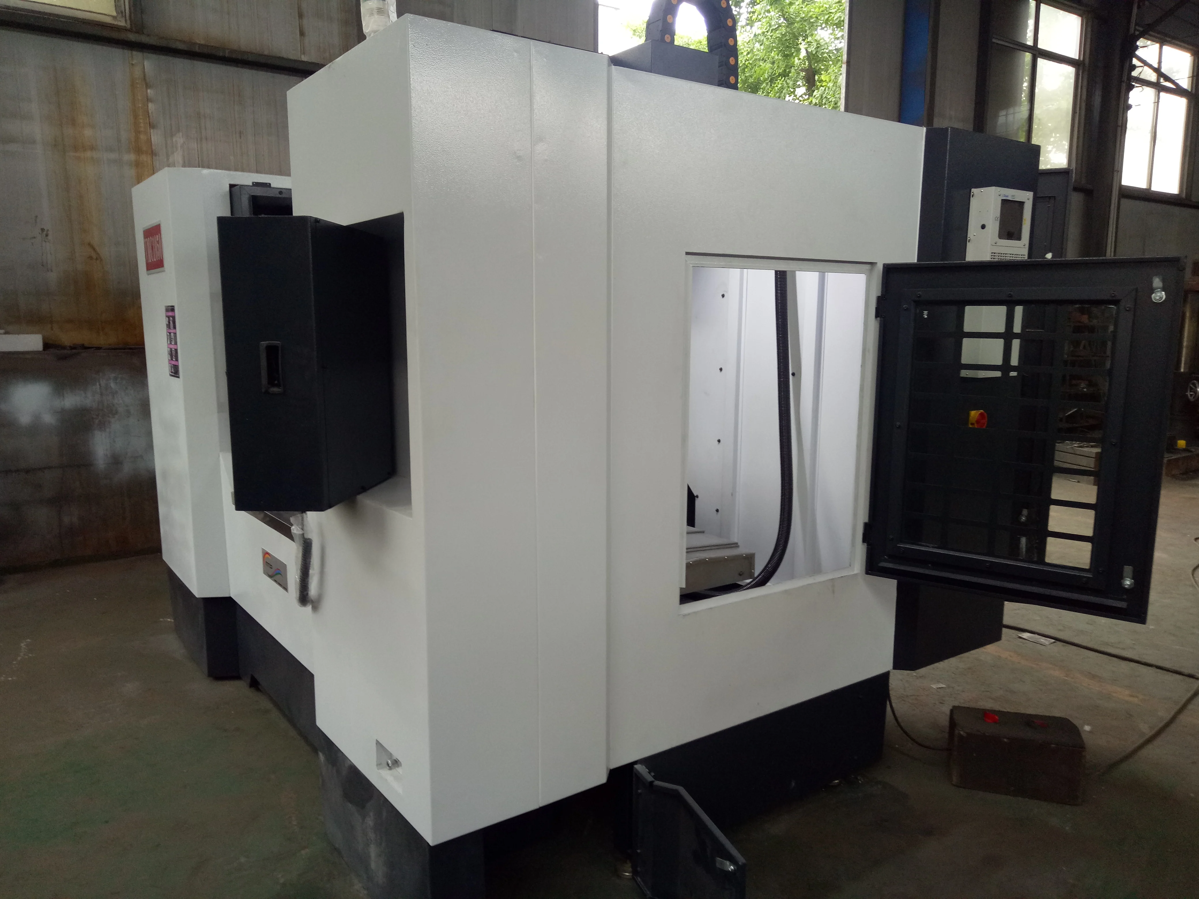 High Precision Verticall Machining Center Vmc1050L For Metalworking High Precision Verticall Machining Center Vmc1050L For Metalworking
