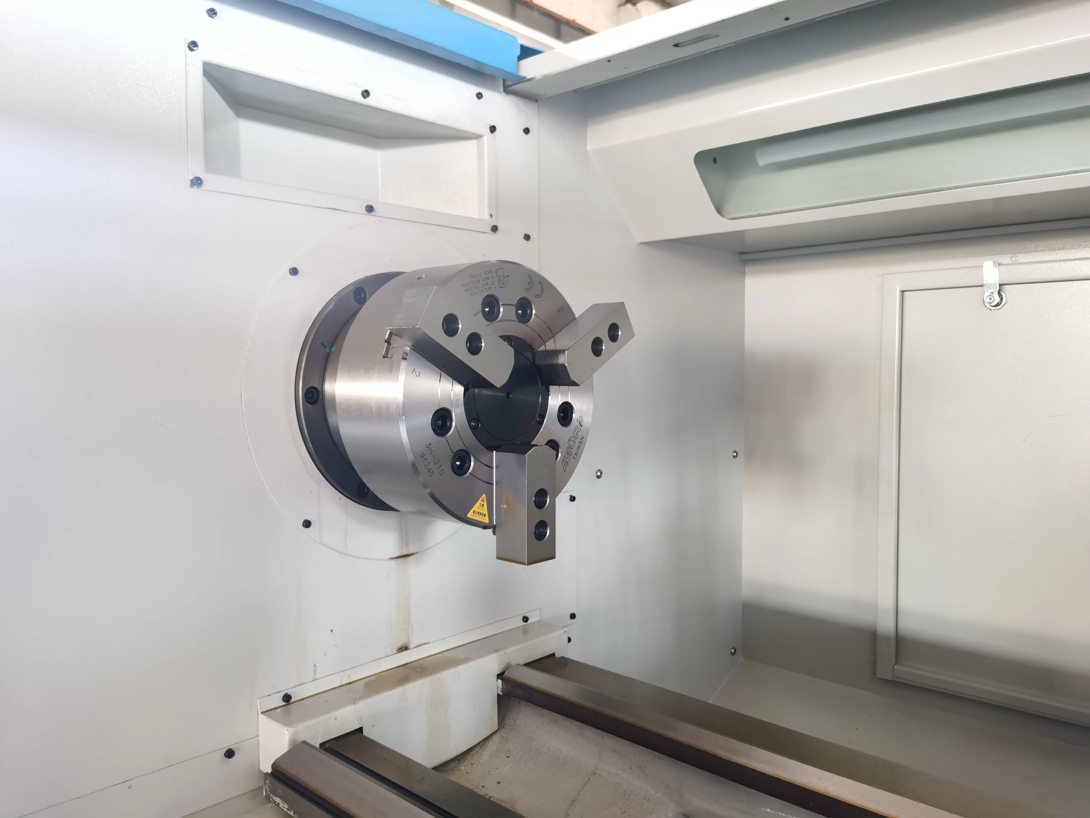 Ck6180 Cnc Lathe Machine With Fanuc Control Ck6180 Cnc Lathe Machine With Fanuc Control