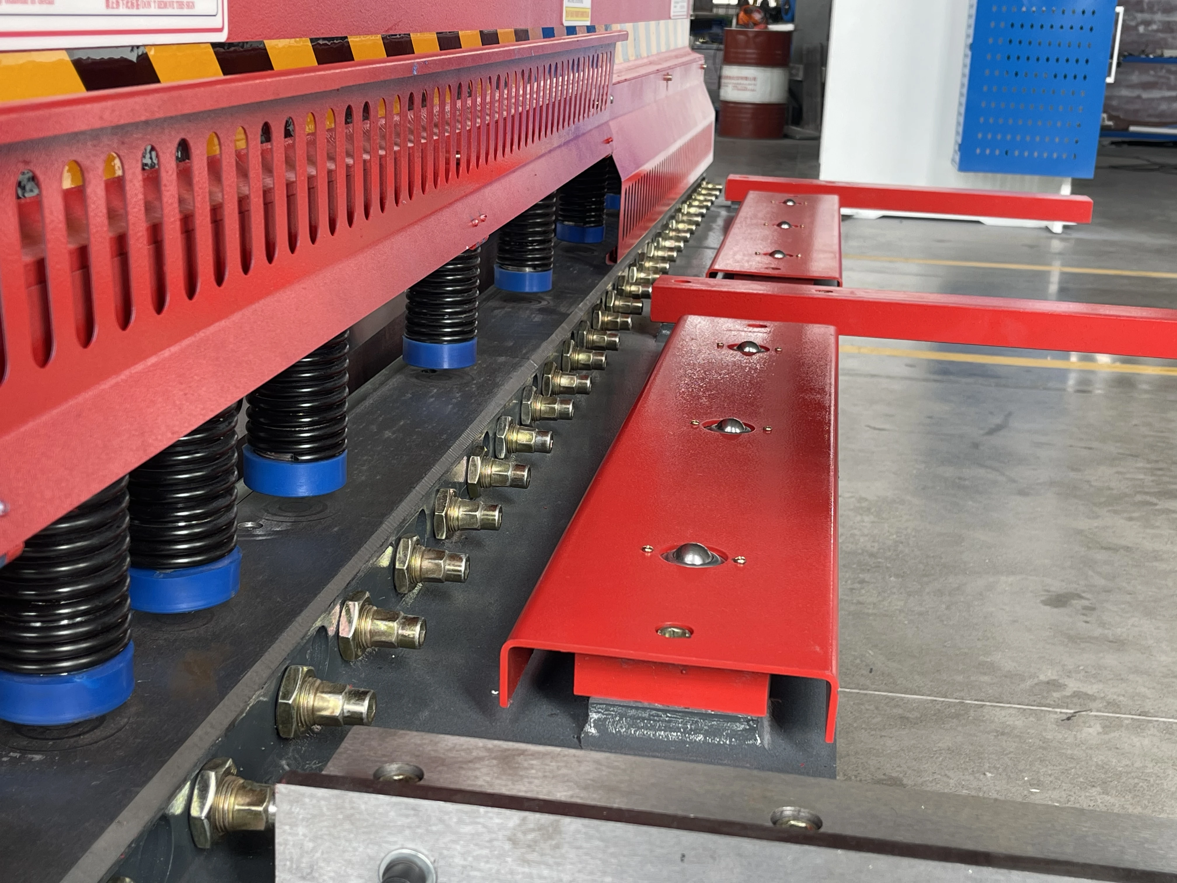 New Hydraulic Cutting Machine Guillotine For Carbon Steel Cutting New Hydraulic Cutting Machine Guillotine For Carbon Steel Cutting