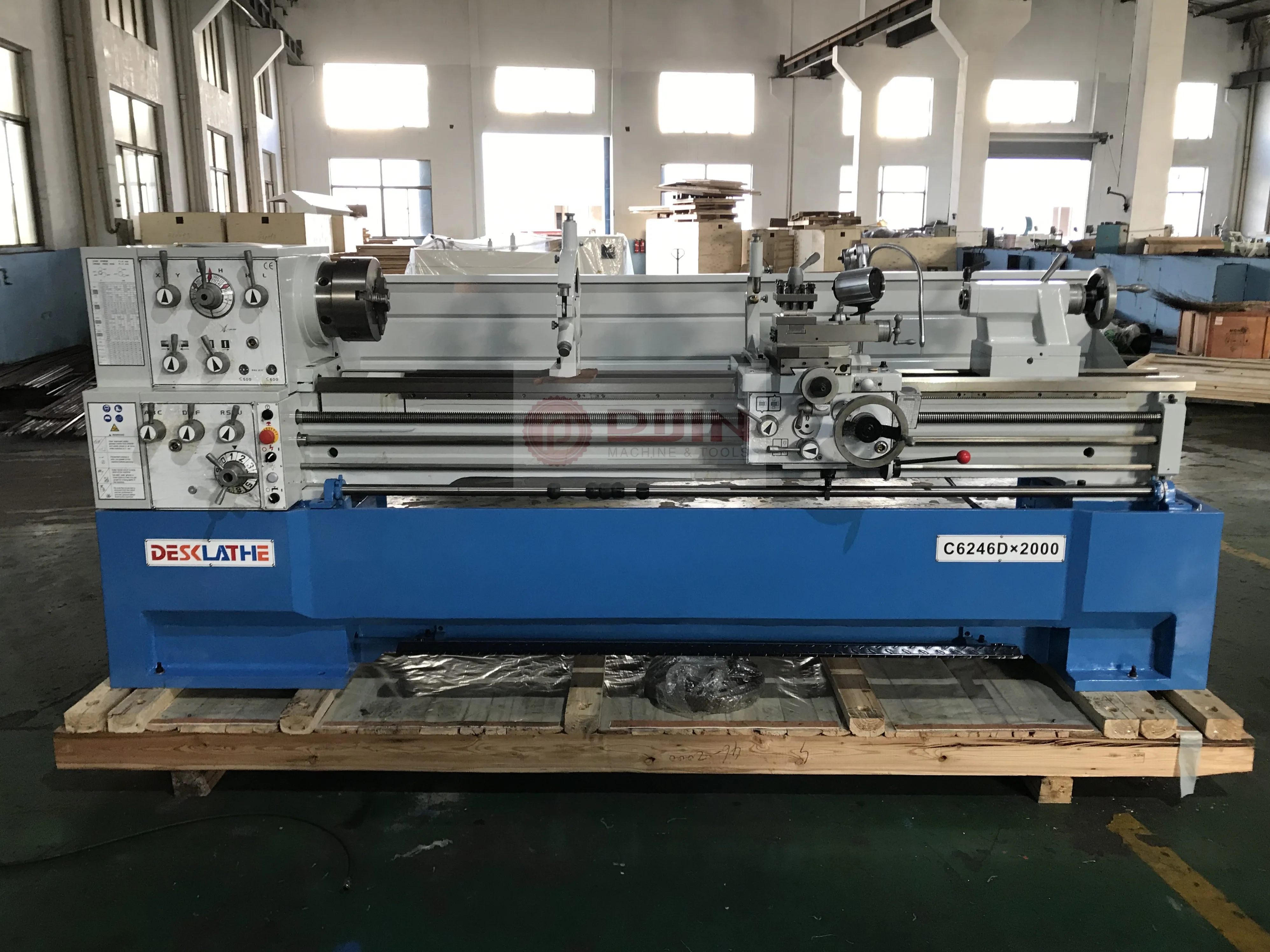 Big Bore 82Mm Conventional Lathe Machine Gap Bed Lathe Heavy Bench Lathe Metal Working Machine Factory Directly Sell Big Bore 82Mm Conventional Lathe Machine Gap Bed Lathe Heavy Bench Lathe Metal Working Machine Factory Directly Sell