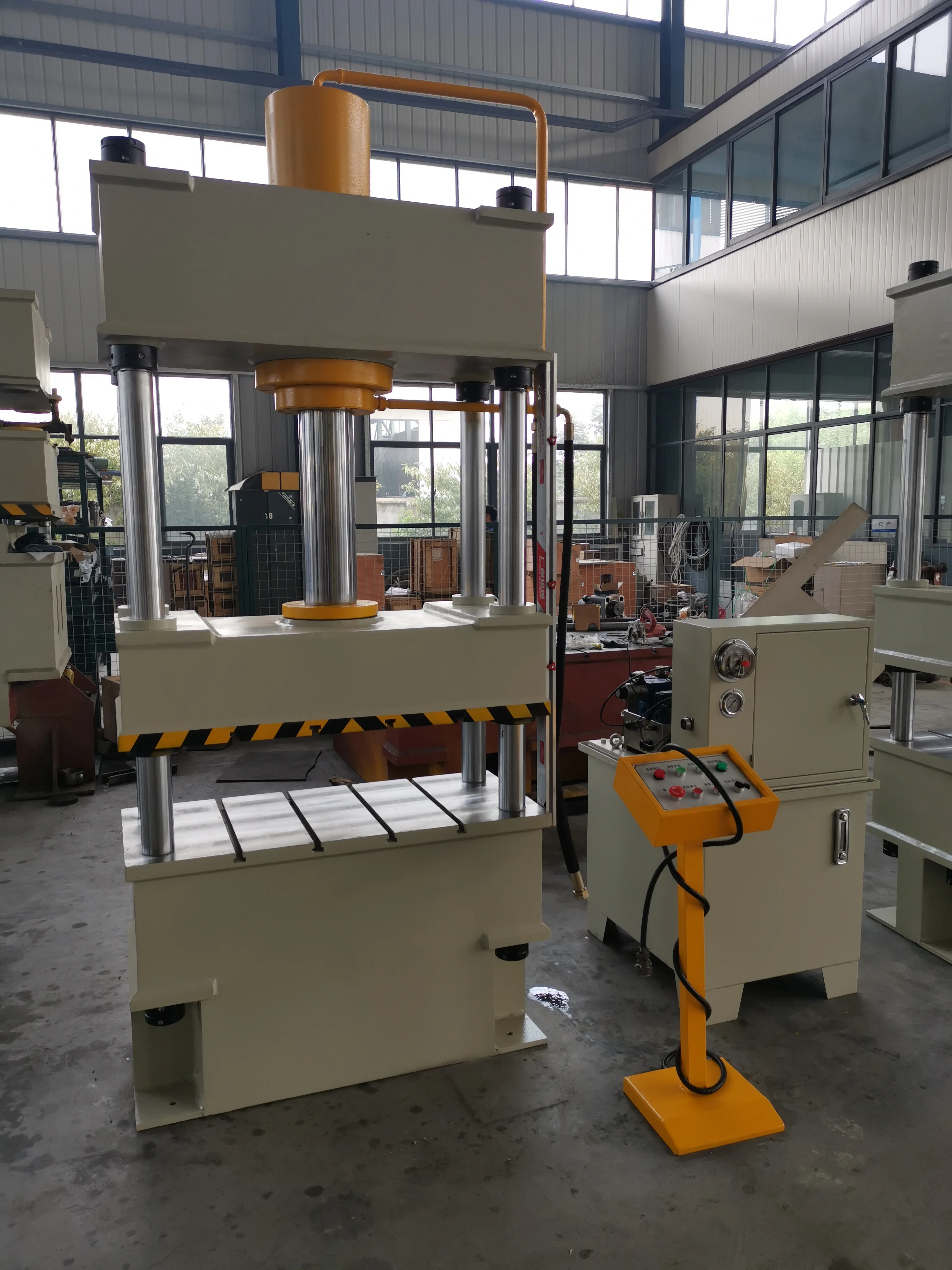 Y32 Series 4 Column Hydraulic Press Power Machine Stamping Extrusion Forming Processing Kitchen Produtction Tools Y32 Series 4 Column Hydraulic Press Power Machine Stamping Extrusion Forming Processing Kitchen Produtction Tools