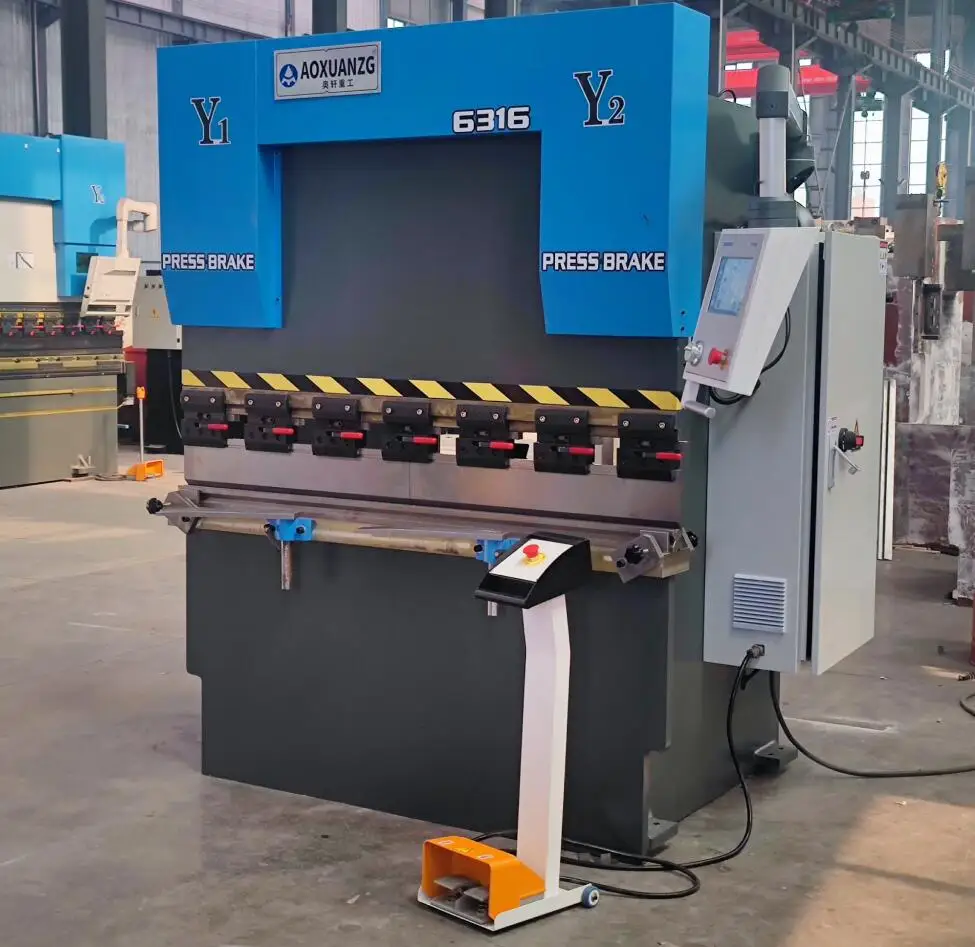 4.5Mm Thickness Sheet Metal Bending Machine, Hydraulic Bender, Cnc Press Brake 4.5Mm Thickness Sheet Metal Bending Machine, Hydraulic Bender, Cnc Press Brake