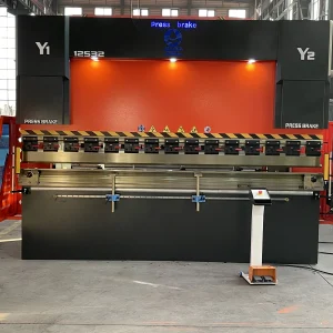 AOXUANZG Brand 125T 160T 200T Press Brake Machine CNC Iron Plate Bending Folding Tool