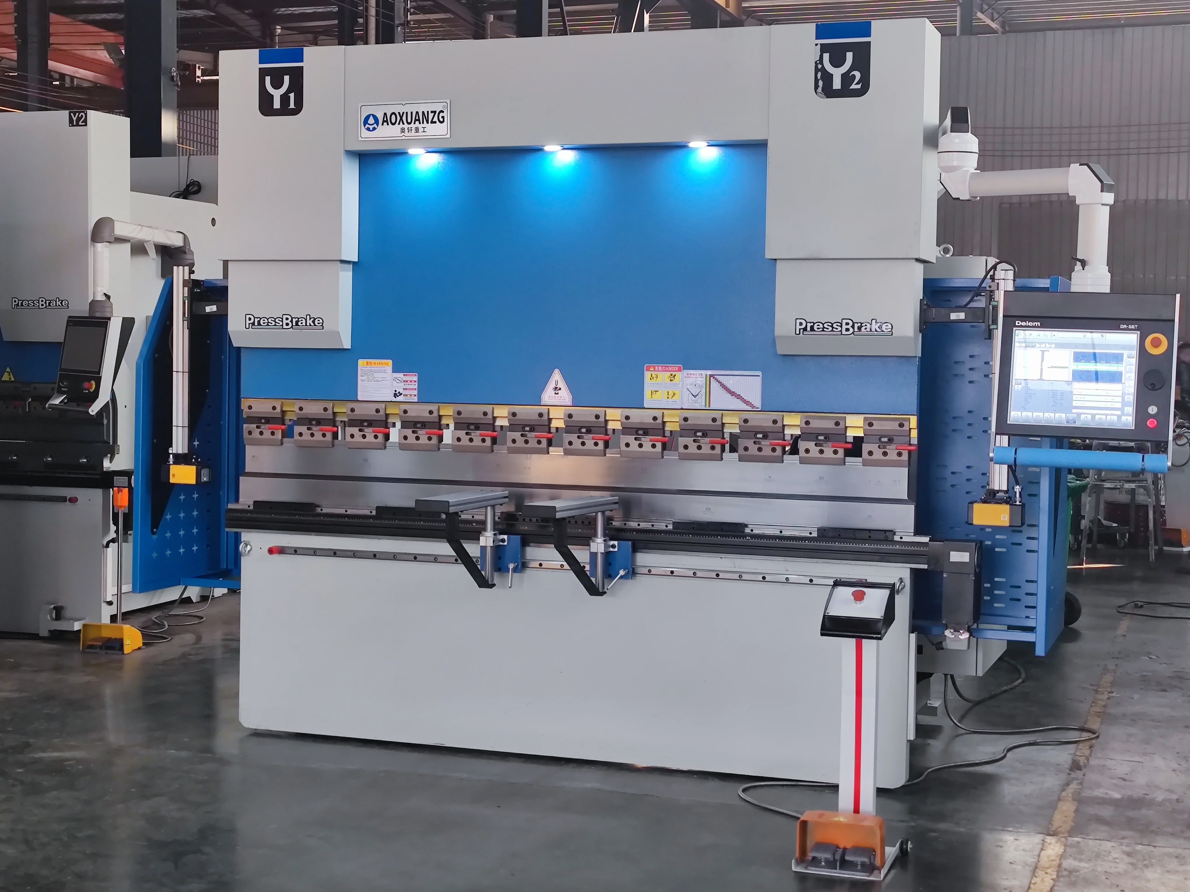 Sheet Bending Machine For Box And Pan Folder With Da66T Controller Hydraulic Press Brake Machine Sheet Bending Machine For Box And Pan Folder With Da66T Controller Hydraulic Press Brake Machine