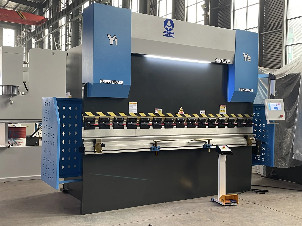 Aoxuanzg Wc67K-160T3200 Sheet Metal Hydraulic Press Brake, Bending Machine With Tp10S Controller For Steel Aoxuanzg Wc67K-160T3200 Sheet Metal Hydraulic Press Brake, Bending Machine With Tp10S Controller For Steel