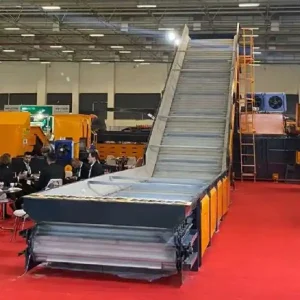 AIRPORT CONVEYOR BELT