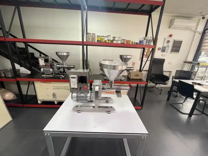 Oil Press 80 Cold Oil Press Machine For Sesame Seed Black Seed Peanut Almond Hemp Seed Oil Press 80 Cold Oil Press Machine For Sesame Seed Black Seed Peanut Almond Hemp Seed