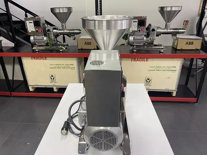 Cold Press Oil Machine For All Seeds Oil – Sesame, Hemp, Black Seed, Coconut And All Seeds Cold Press Oil Machine For All Seeds Oil – Sesame, Hemp, Black Seed, Coconut And All Seeds