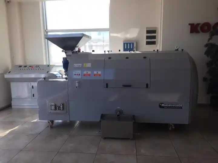 Olive Oil Machine 600Kg ( Boutique – Compact System ) Olive Oil Machine 600Kg ( Boutique – Compact System )